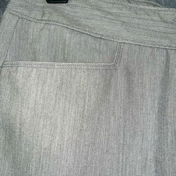 Sharango Studio gray cropped pants 14 - Picture 6 of 6